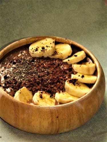 Arašídovo – čokoládová smoothie bowl