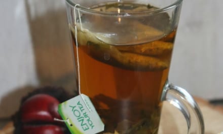Zelený čaj s heřmánkem